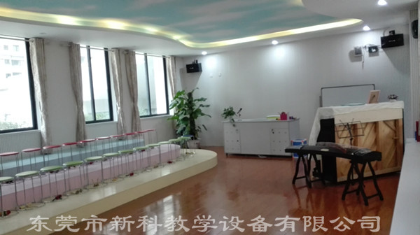 <a href='http://www.sangmie.cn/chanpin/58-1.html' target='1' style='font-size:18px; font-weight:bold; color:#000000;'>音樂功能室</a>