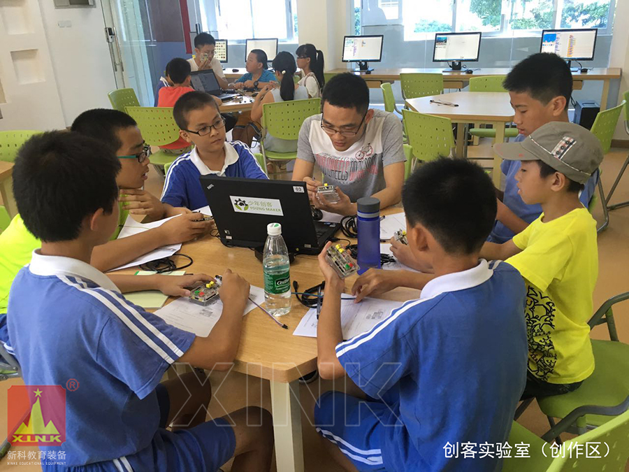 <a href='http://www.sangmie.cn' target='1' style='font-size:14px; font-weight:bold; color:#0080ff;'>創客實驗室</a>