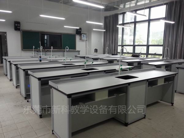 <a href='http://www.sangmie.cn/chanpin/53-1.html' target='1' style='font-size:18px; font-weight:bold; color:#000000;'>科學實驗室</a>設備