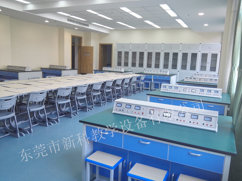 <a href='http://www.sangmie.cn/' target='1' style='font-size:14px; font-weight:bold; color:#0080ff;'>物理實(shí)驗(yàn)室</a>教室
