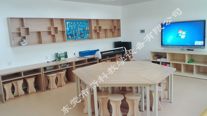 <a href='http://www.sangmie.cn' target='1' style='font-size:14px; font-weight:bold; color:#0080ff;'>創(chuàng)客實(shí)驗(yàn)室</a>