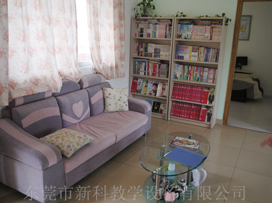 學校<a href='http://www.sangmie.cn' target='1' style='font-size:14px; font-weight:bold; color:#0080ff;'>心理咨詢室</a>
