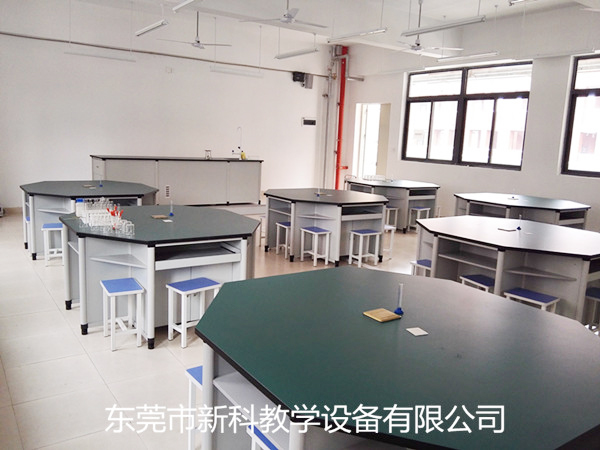 <a href='http://www.sangmie.cn/' target='1' style='font-size:14px; font-weight:bold; color:#0080ff;'>物理實(shí)驗(yàn)室</a>設(shè)備